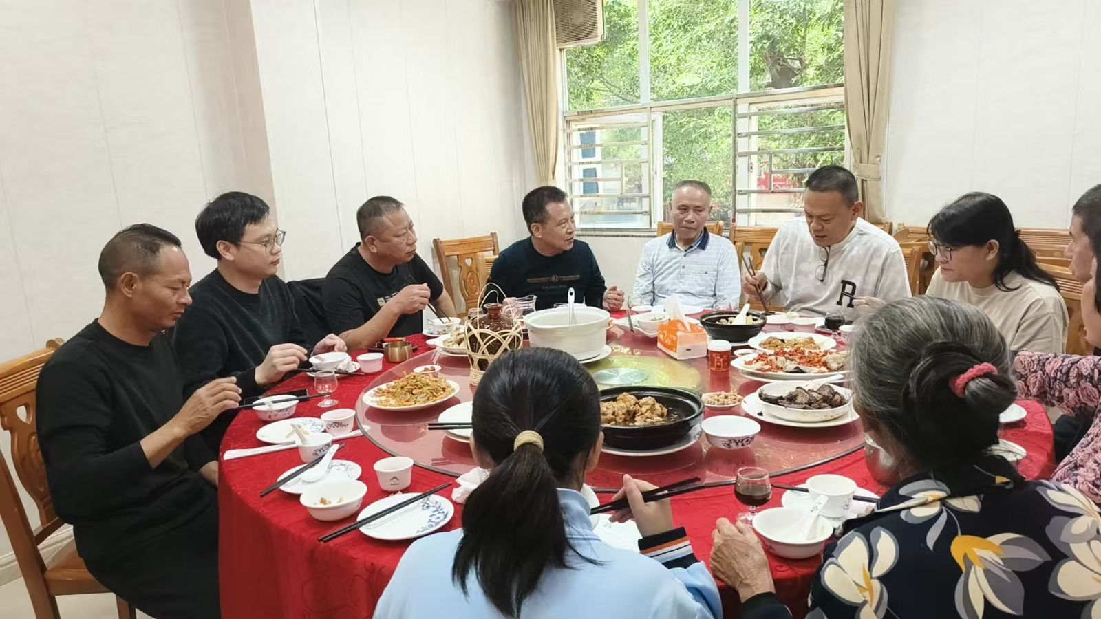 Kisah keluarga Adil Tjitra & Sri Ananingsih Siok An — perjalanan menemukan leluhur di Meizhou